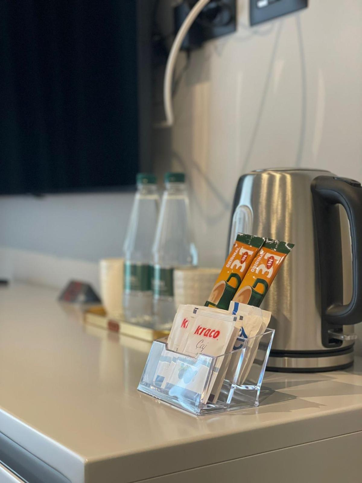 Lake View Rooms Ксамил Екстериор снимка