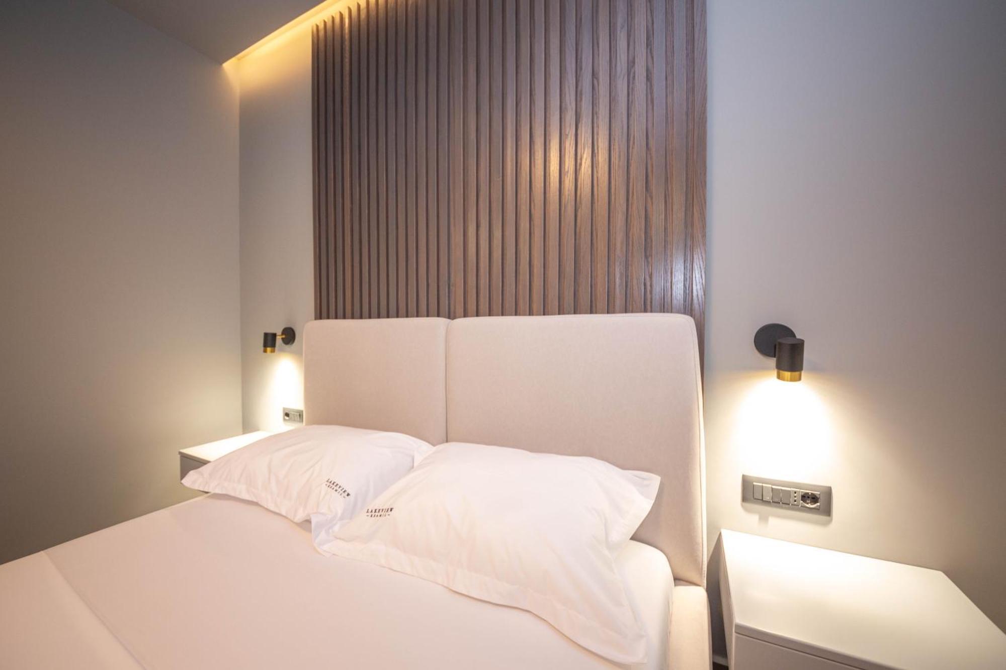 Lake View Rooms Ксамил Екстериор снимка