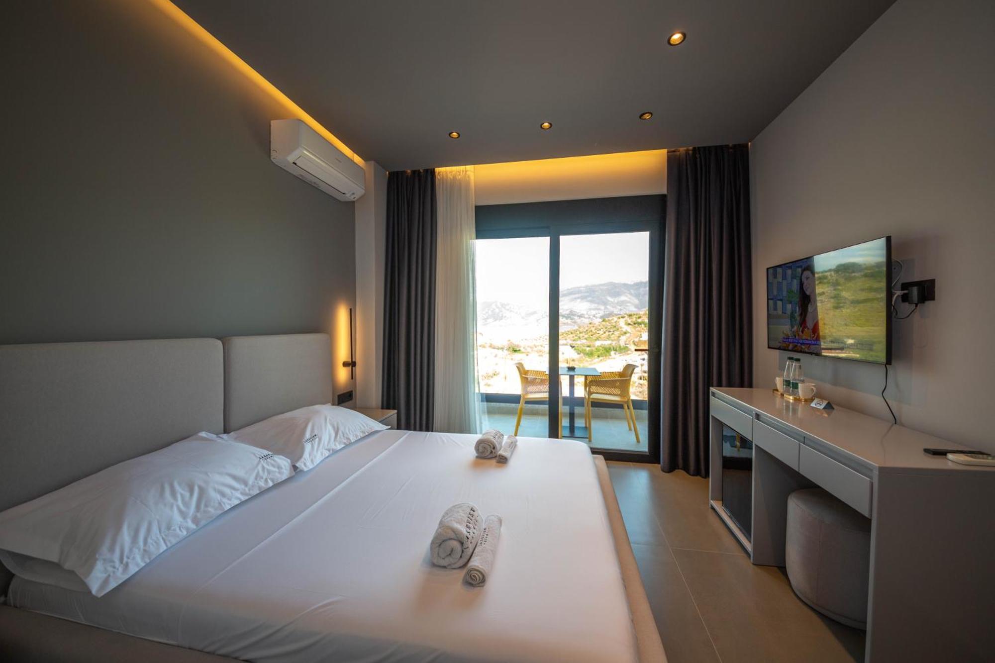 Lake View Rooms Ксамил Екстериор снимка