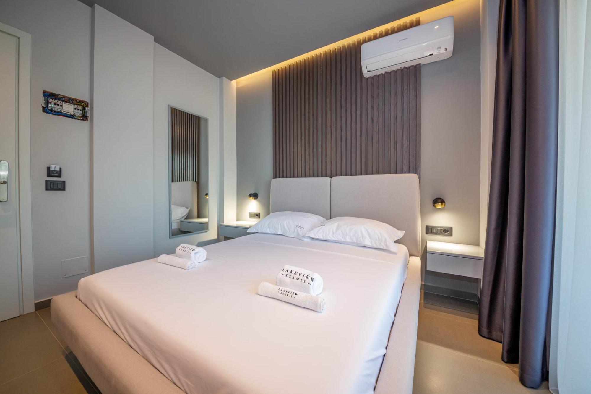 Lake View Rooms Ксамил Екстериор снимка