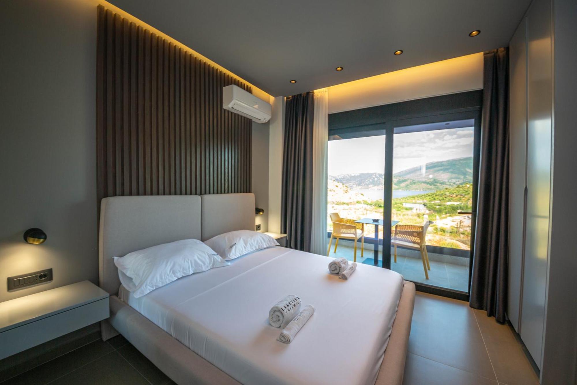 Lake View Rooms Ксамил Екстериор снимка