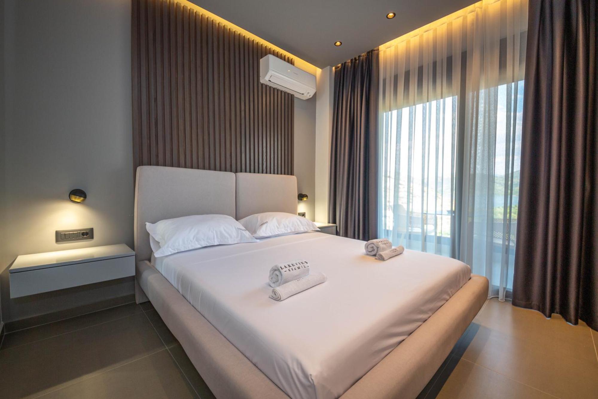 Lake View Rooms Ксамил Екстериор снимка